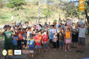 Entrega de Juguetes en el Cas. Las Uvitas, Chalatenango